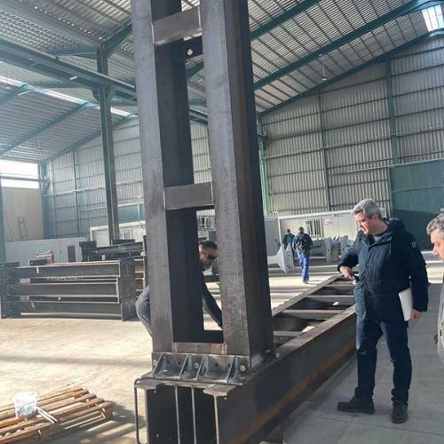 Taller de montaje de estructuras metálicas