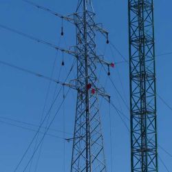 Torres para líneas eléctricas